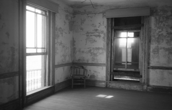 Abandoned Ellis Island Hospital - NY (Olympus XA - Kodak Tri-X 400)